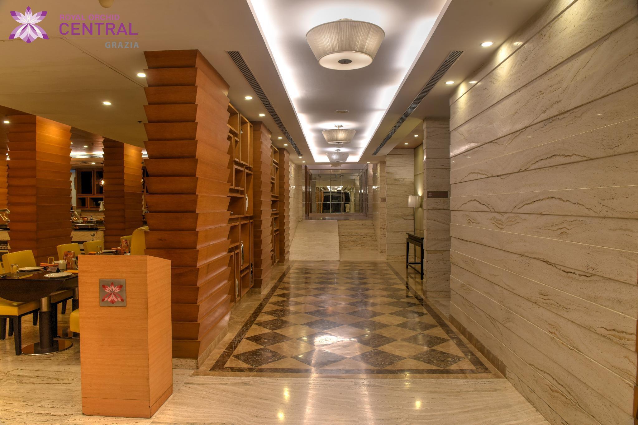 Royal Orchid Central Grazia, Navi Mumbai Exterior foto